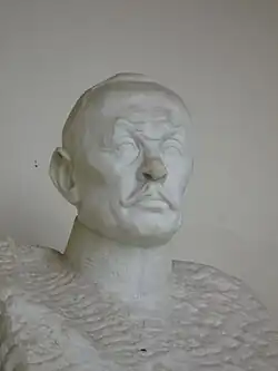 "Busta polního maršála Svezozara Boroëviće von Bojny z jeho hrobu na vídeňském centrálním hřbitově."