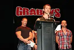 Ceremoniál 23. května 2009 (zleva Matthew Rush, Philipp Tanzer a Jason Ridge)