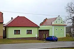 Granary at the house no. 14 in Tupesy (2).jpg