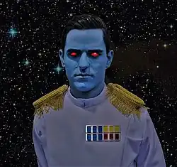 Velkoadmirál Thrawn (ztvárněný cosplayerem)