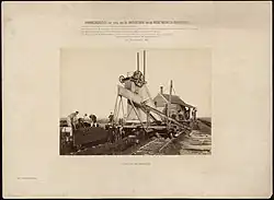 Část kanálu od St. Antoniedijk po Oude Vecht v Nigtevechtu, výstavba kanálu Amsterdam-Merwede (kanál Amsterdam-Rýn). Hliněný box ve východní hrázi kanálu v komunitním poldru. Pohled na bagr, 16. listopadu 1887.