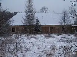 Hájovna Píně, od zastávky.jpg