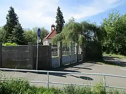 Hřbitov v Horních Počernicích, ulice K Berance