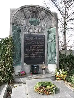 Hrobka rodiny politika a starosty Aloise Maška