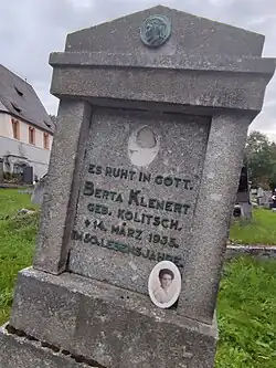 Hrob z přelomu století