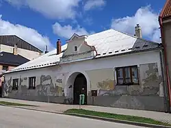 Habry - čp. 9 na Žižkově náměstí (2).jpg