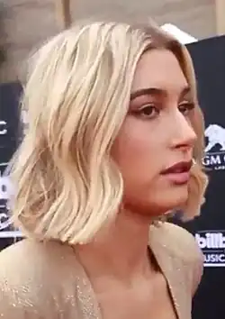 Hailey Bieberová (2018)