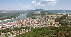 Pohled na město Hainburg z hradu