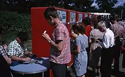 Automaty na sodovku (автомат газированной воды), tzv. gazirovku (газировка), 1964