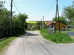 Čišťovice a severu přiléhají k Heřmaničkám