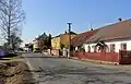 Domy u hlavní silnice