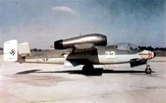 Heinkel He 162A-2 (Werk-Nr.120 222) během poválečných zkoušek v USA