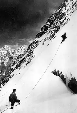 Hindúkuš, 1965, na obzoru Kala Pandža a Kúhi James