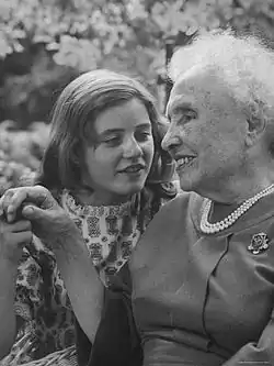 Herečky Patty Duke a Helen Keller