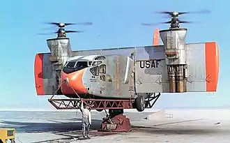 X-18 na zkušebním stojanu