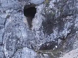 vstupní portál jeskyně Hirlatzhöhle