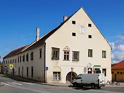 Historické jádro městečka Hostěradice.jpg