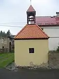 Kaplička na návsi