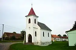 Kaplička v Hluboké