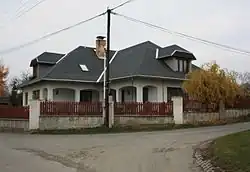 Zástavba ve vesnici