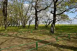 Pomník obětem pochodu smrti na místě židovského hřbitova