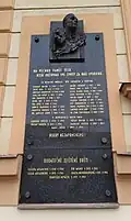 Pamětní deska na Holešovické sokolovně v Praze[8]
