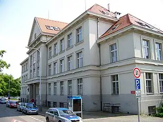 VOŠ a Střední umělecká škola Václava Hollara na náměstí