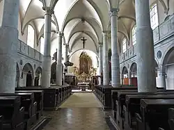 Interiér děkanského kostela Nejsvětější Trojice v Opočně.