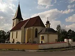 Horšice, kostel svatého Matěje.jpg