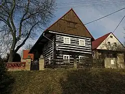 Památkově chráněné stavení 10 v Horkách