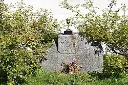 Pomník mistra Jana Husa před kostelem