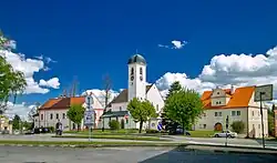 náměstí T. G. Masaryka, kostel a fara