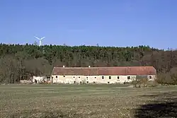 Celkový pohled na areál dvora Alinkova, 2016