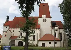 Horní Stropnice - kostel sv Mikuláše, jižní pohled.jpg