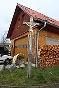 Kříž ve vesnici