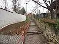 Schodiště mezi zahradou Ztracenka a hradbami