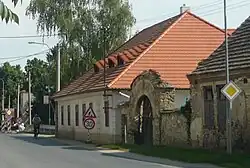 Hospoda čp. 14, Přerov nad Labem.jpg