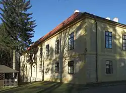 Zámek Hostačov, pohled od jihozápadu