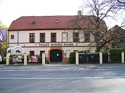 Hostivař, Selský dvůr.jpg