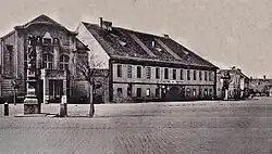 Hotel Na Knížecí (foto rok 1935), kde Adolfa Scharta zaměstnal jeho tchán Heinz po roce 1922