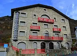 Bývalý hotel Rosaleda v Encampu, sídlo Národní knihovny Andorry