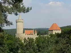 Hrad Kokořín (Kokořínský Důl).JPG