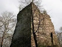 Severní a západní strana obytné věže