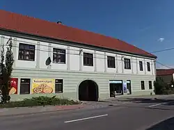 Hranice, Čaputův dvůr.JPG