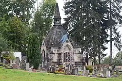 Hrobka rodiny továrníka Brasse, Dolní Podluží.jpg