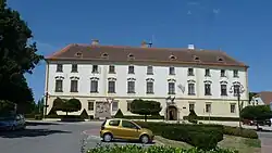 Zámek na Náměstí 8. května v Hrotovicích