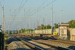 Nástupiště u 2. traťové koleje