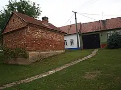 Hrubá Vrbka, čp. 92, špýchar (1).JPG