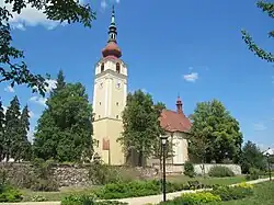 Hulín, kostel-západ.jpg