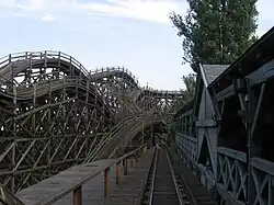 Dřevěná horská dráha